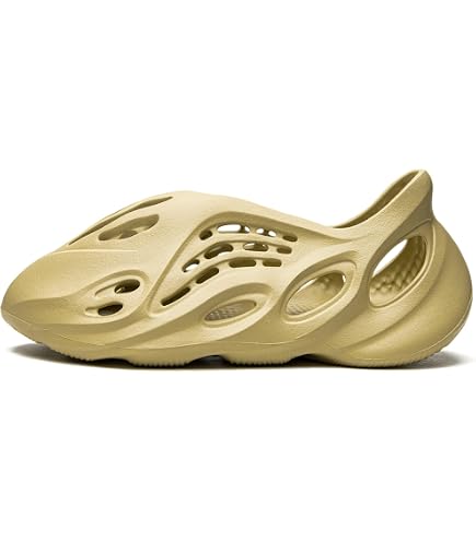 Amazon.com | adidas Mens Yeezy Foam Runner HP8739 Onyx - Size 5